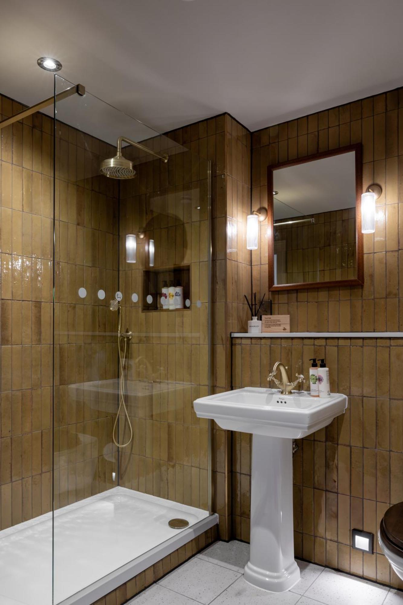 Teller'S Arms Hotell Farnham  Exteriör bild